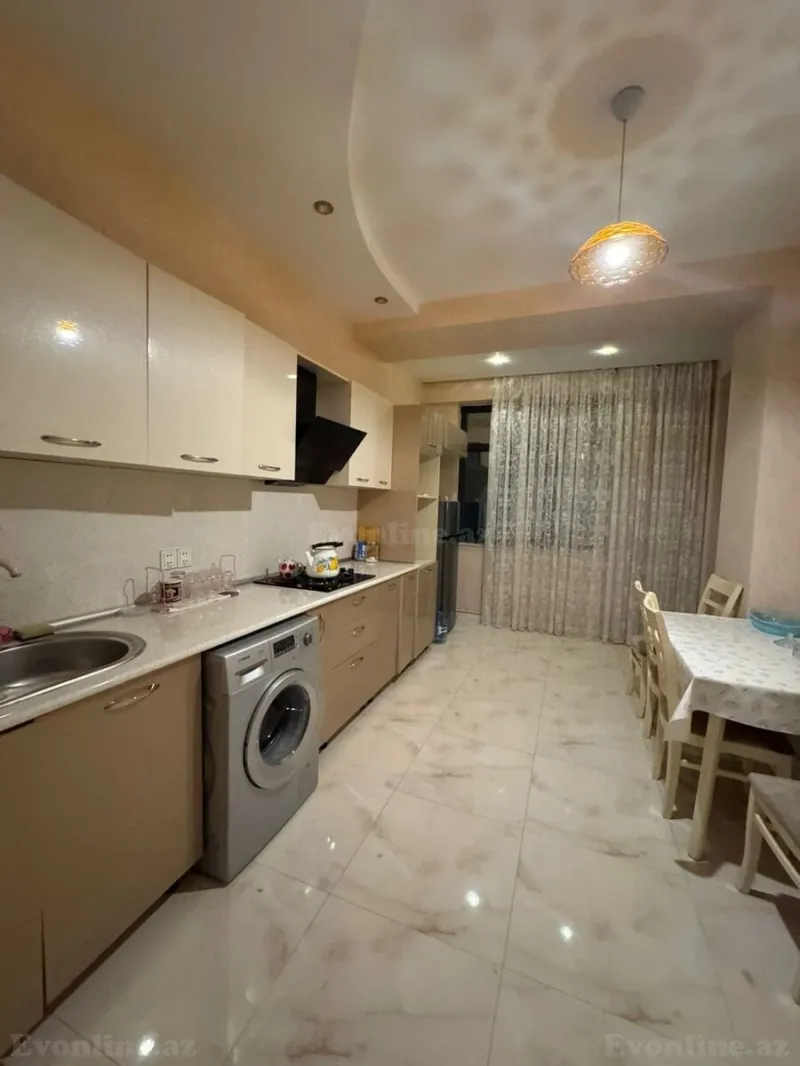 3 otaqlı Mənzil 105 m² Nərimanov r. Kirayə verilir