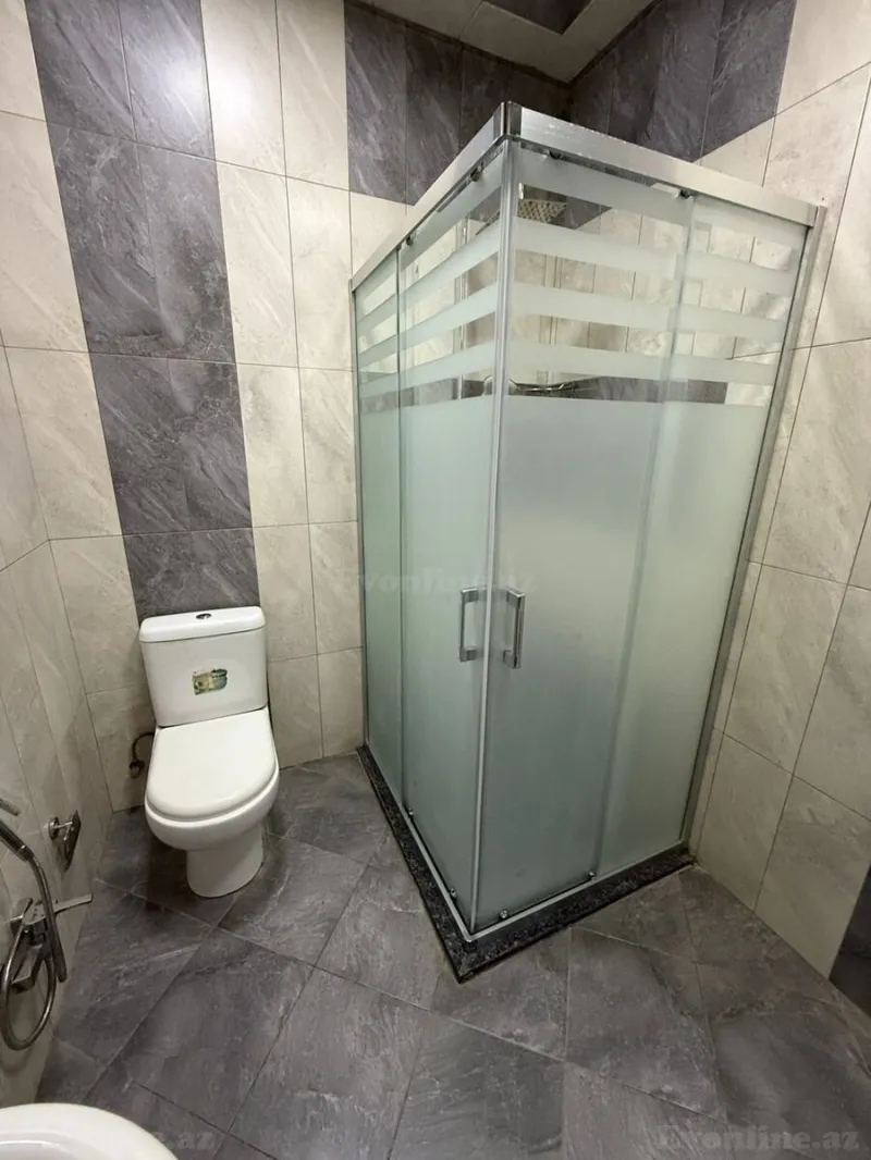 Kirayə verilir 3 otaqlı Mənzil Yeni tikili 150 m² 8 Noyabr m. - şəkil 20