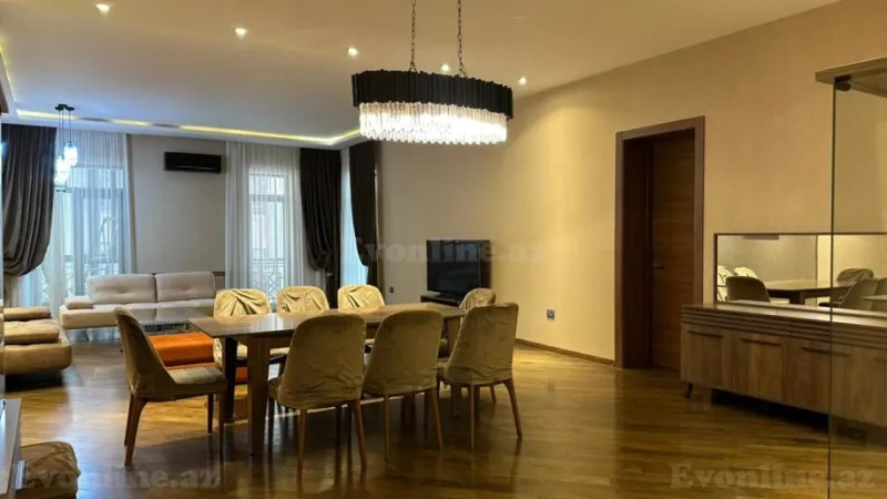 Kirayə verilir 4 otaqlı Mənzil Yeni tikili 200 m² 28 May m.