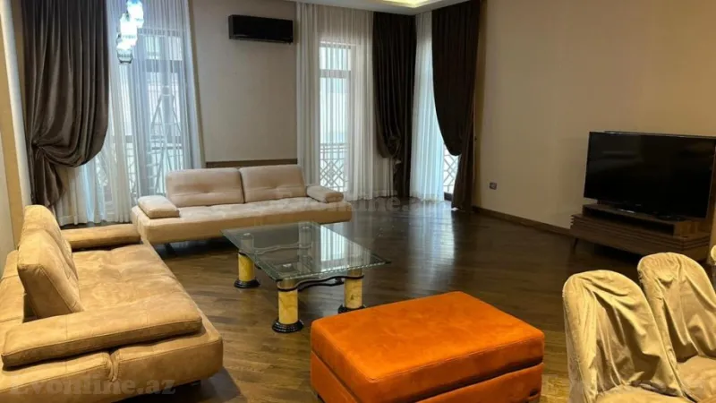 Kirayə verilir 4 otaqlı Mənzil Yeni tikili 200 m² 28 May m. - şəkil 2