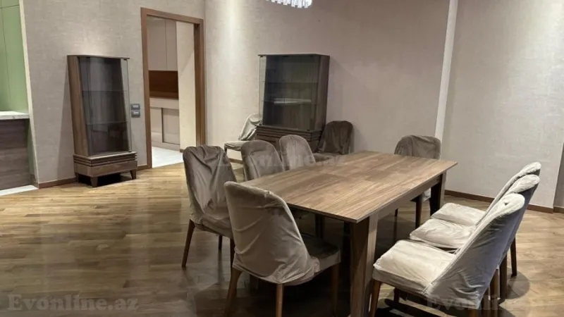 Kirayə verilir 4 otaqlı Mənzil Yeni tikili 200 m² 28 May m. - şəkil 8