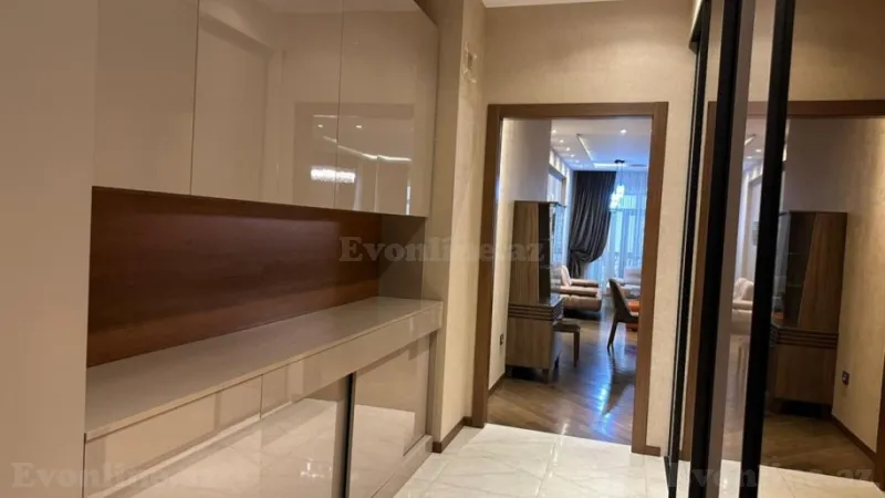 Kirayə verilir 4 otaqlı Mənzil Yeni tikili 200 m² 28 May m. - şəkil 9