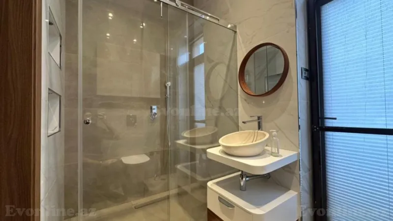 Kirayə verilir 4 otaqlı Mənzil Yeni tikili 200 m² 28 May m. - şəkil 19