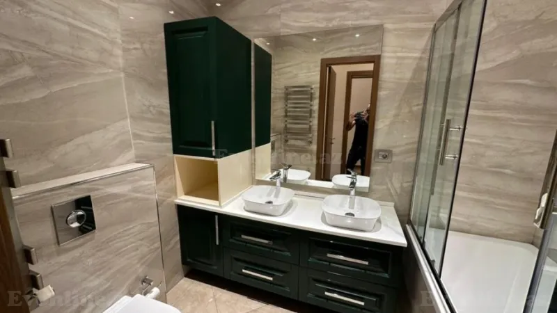 Kirayə verilir 4 otaqlı Mənzil Yeni tikili 200 m² 28 May m. - şəkil 21