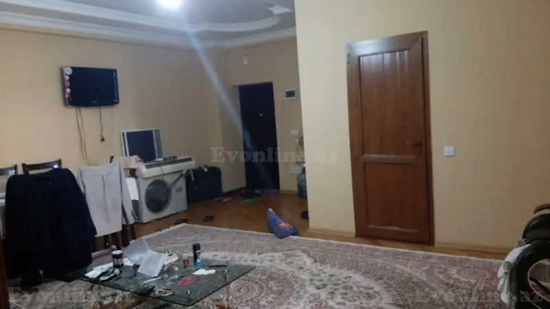 Satılır 4 otaqlı Mənzil Yeni tikili 150 m² 9-cu mikrorayon - şəkil 2