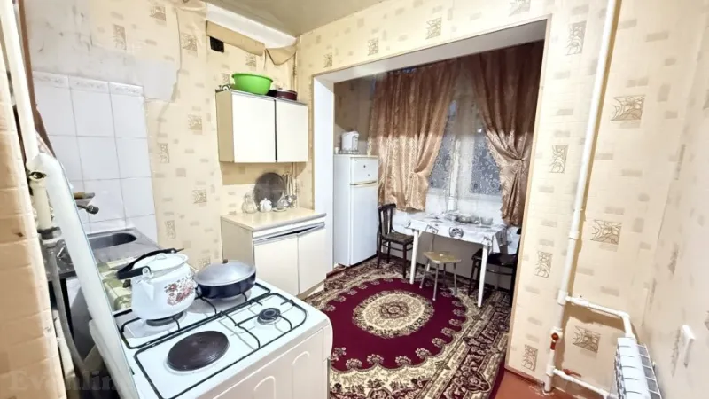 Satılır 2 otaqlı Mənzil Köhnə tikili 60 m² Xalqlar Dostluğu m. - şəkil 8