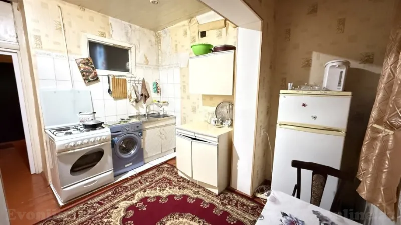 Satılır 2 otaqlı Mənzil Köhnə tikili 60 m² Xalqlar Dostluğu m. - şəkil 9