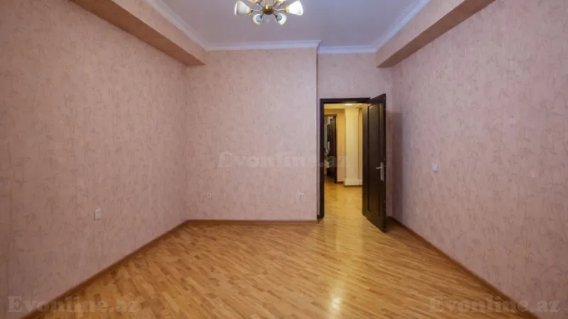 Satılır 3 otaqlı Mənzil Yeni tikili 130 m² 8 Noyabr m. - şəkil 4