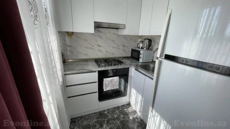 Satılır 2 otaqlı Mənzil Köhnə tikili 55 m² Yeni Yasamal - şəkil 12