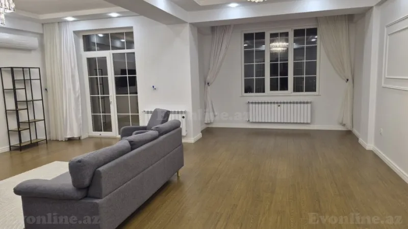 Kirayə verilir 4 otaqlı Mənzil Yeni tikili 220 m² Nərimanov r. - şəkil 3