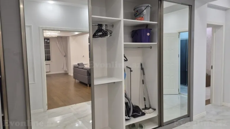 Kirayə verilir 4 otaqlı Mənzil Yeni tikili 220 m² Nərimanov r. - şəkil 4