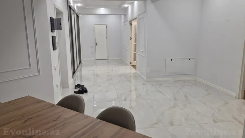 Kirayə verilir 4 otaqlı Mənzil Yeni tikili 220 m² Nərimanov r. - şəkil 7