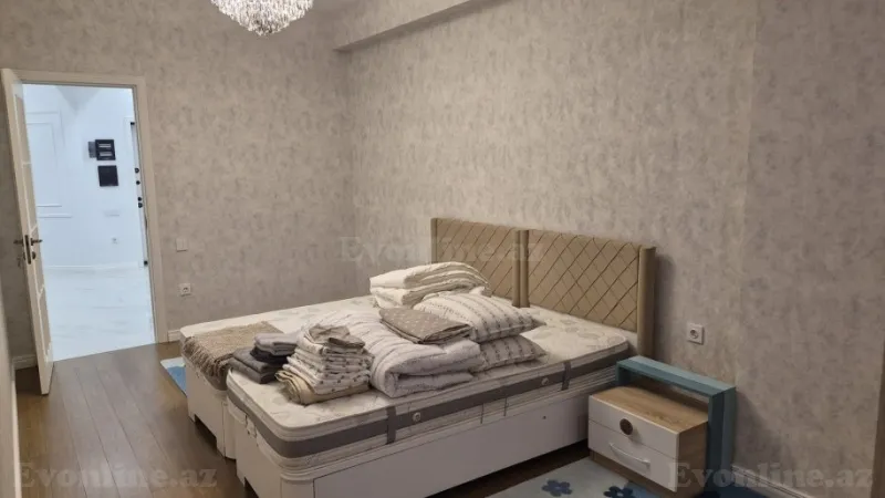 Kirayə verilir 4 otaqlı Mənzil Yeni tikili 220 m² Nərimanov r. - şəkil 12