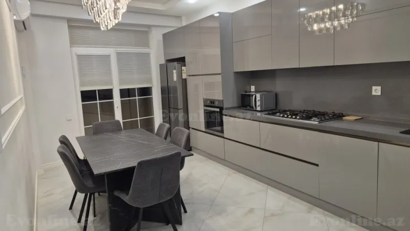 Kirayə verilir 4 otaqlı Mənzil Yeni tikili 220 m² Nərimanov r. - şəkil 23