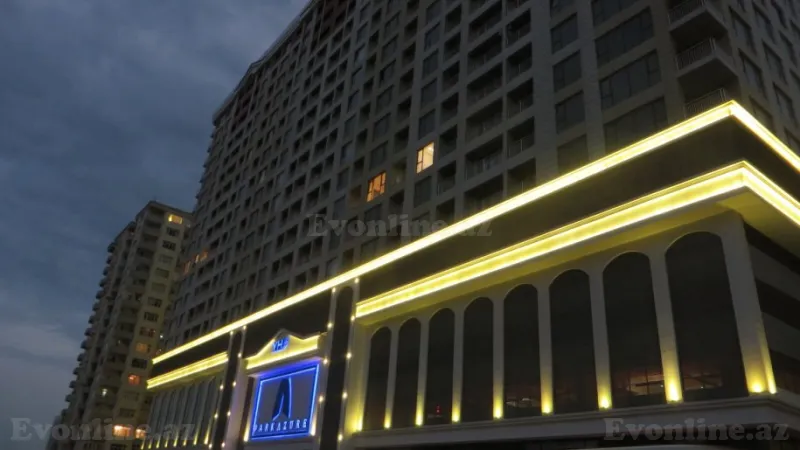 3 otaqlı Mənzil 110 m² Xətai m. Satılır