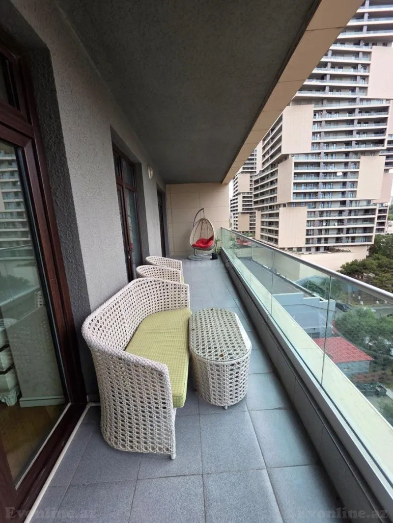 3 otaqlı Mənzil 144 m² Yasamal r. Kirayə verilir