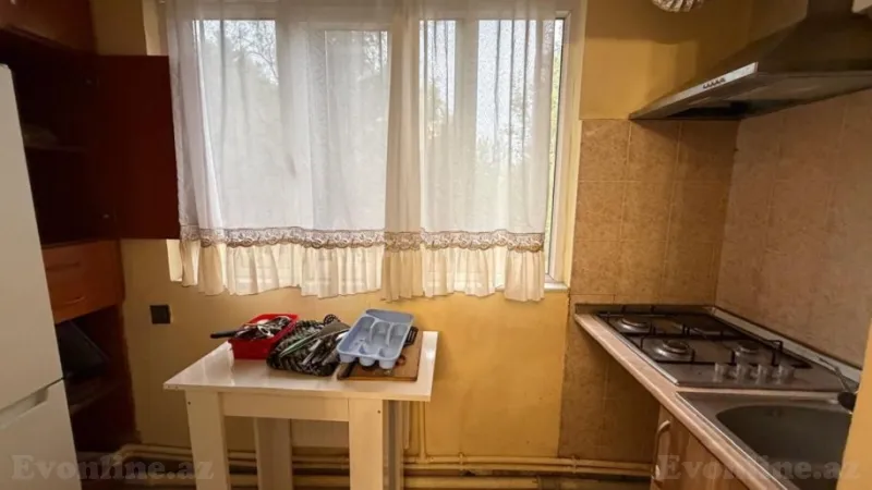 Satılır 2 otaqlı Mənzil Köhnə tikili 43 m² 8-ci mikrorayon - şəkil 11