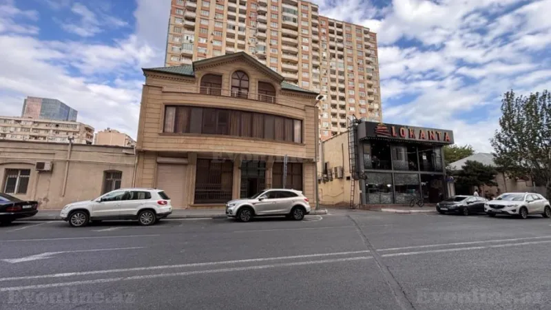 Obyekt 300 m² Xətai m. Satılır