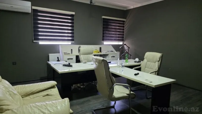 4 otaqlı Ofis 130 m² Azadlıq prospekti m. Kirayə verilir
