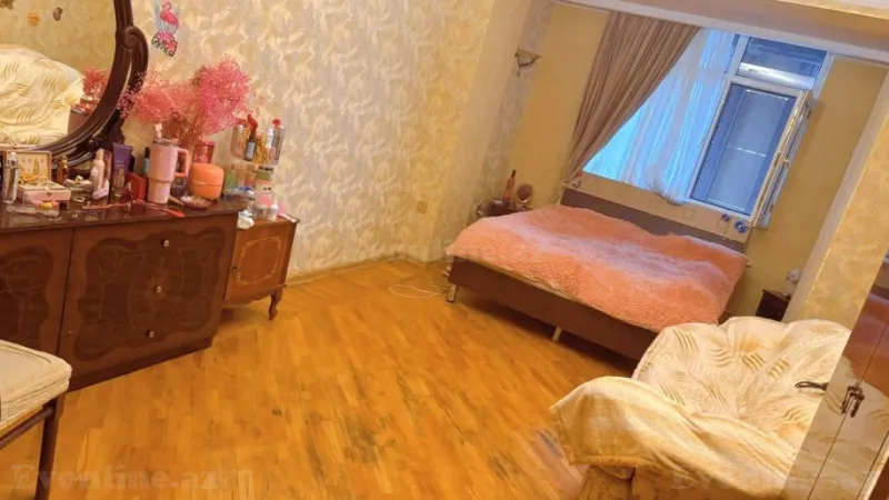 Satılır 3 otaqlı Mənzil Köhnə tikili 80 m² Səbail r. - şəkil 4