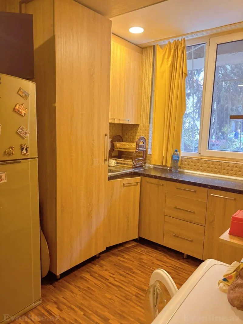 Satılır 3 otaqlı Mənzil Köhnə tikili 80 m² Səbail r. - şəkil 6