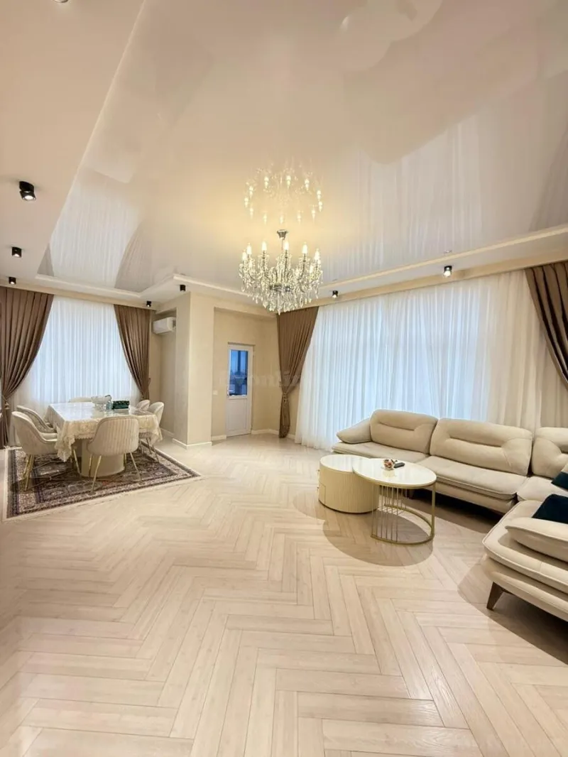 Satılır 3 otaqlı Mənzil Yeni tikili 130 m² Memar Əcəmi m. - şəkil 2