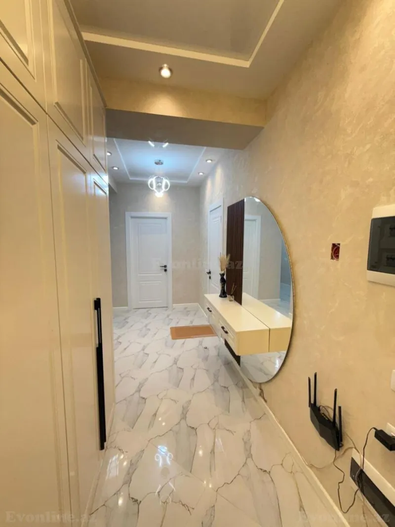 Satılır 3 otaqlı Mənzil Yeni tikili 130 m² Memar Əcəmi m. - şəkil 15