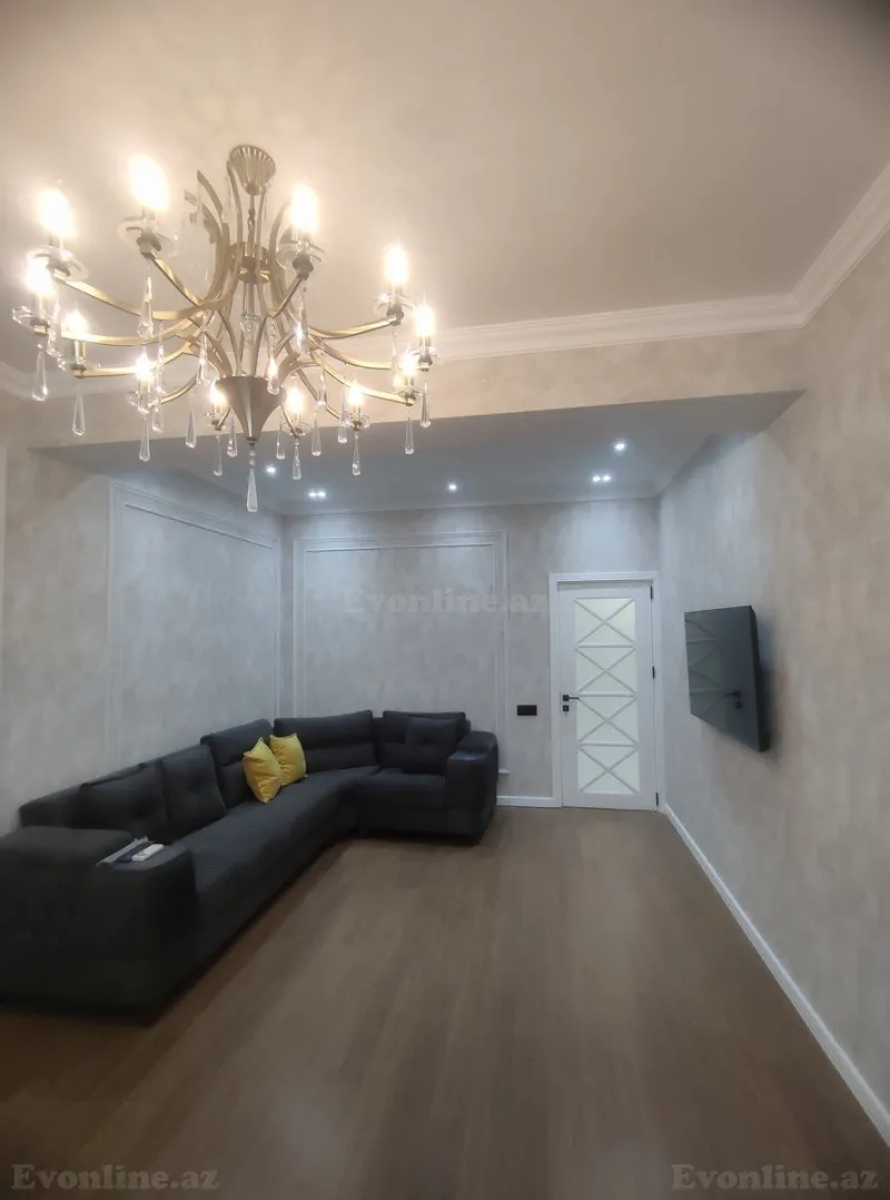 2 otaqlı Mənzil 80 m² Xətai m. Satılır