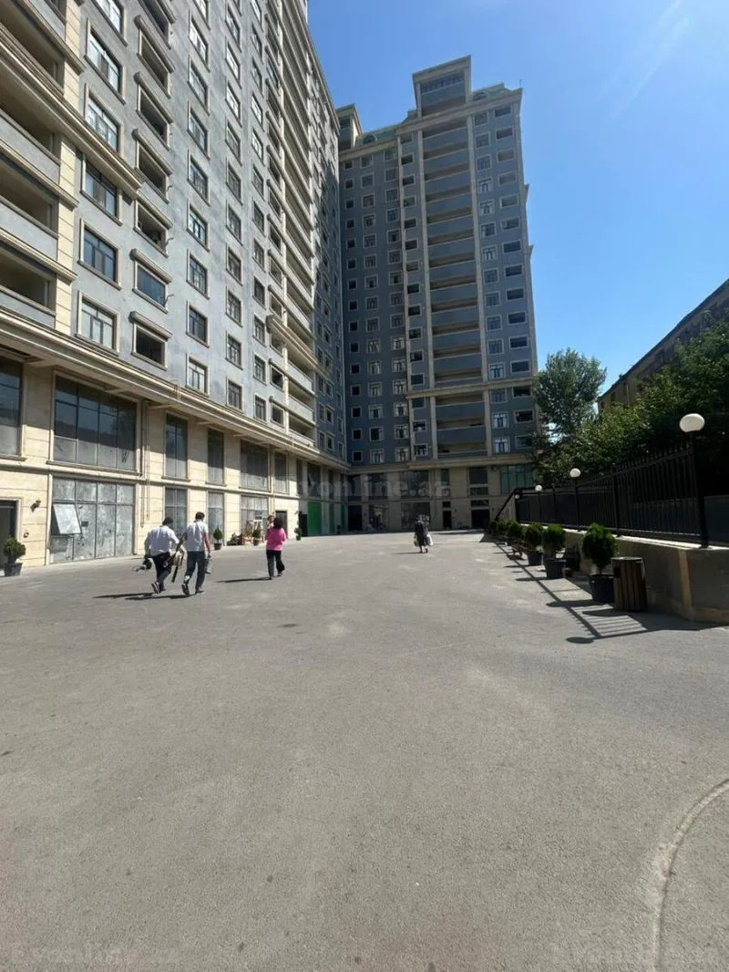 Satılır 3 otaqlı Mənzil Yeni tikili 133 m² 8-ci mikrorayon - şəkil 4
