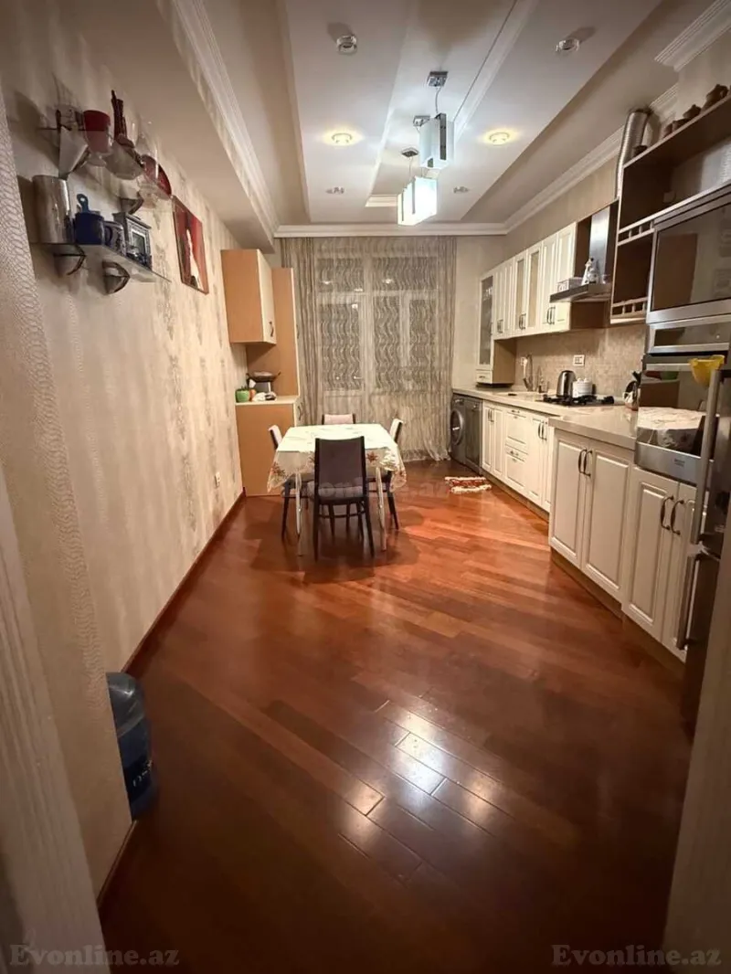 Satılır 3 otaqlı Mənzil Yeni tikili 140 m² Memar Əcəmi m. - şəkil 9