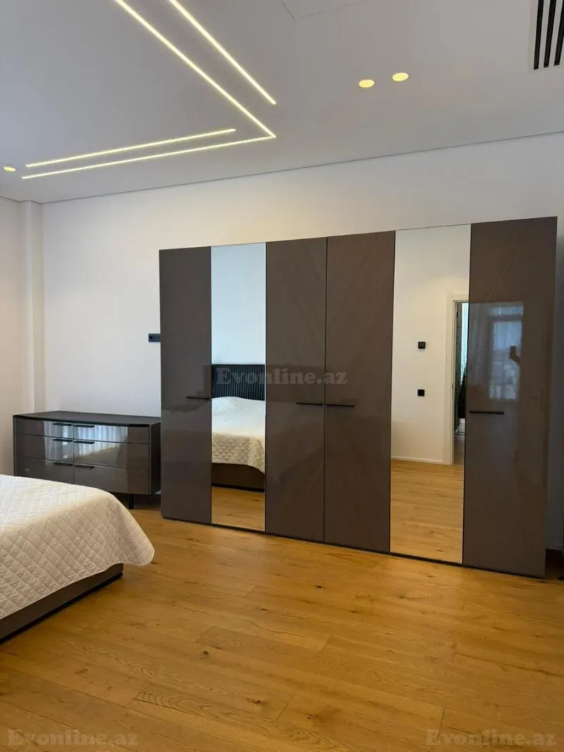 Kirayə verilir 3 otaqlı Mənzil Yeni tikili 150 m² Sabunçu r. - şəkil 9