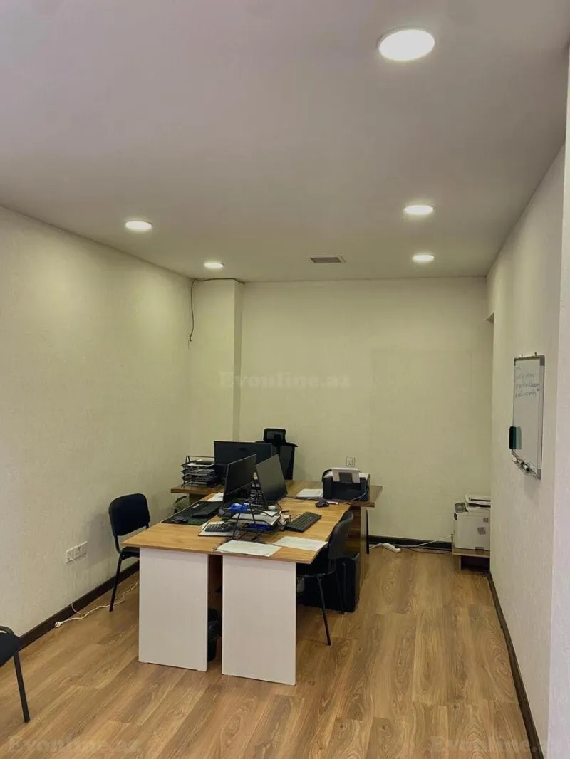 2 otaqlı Ofis 70 m² 28 May m. Kirayə verilir