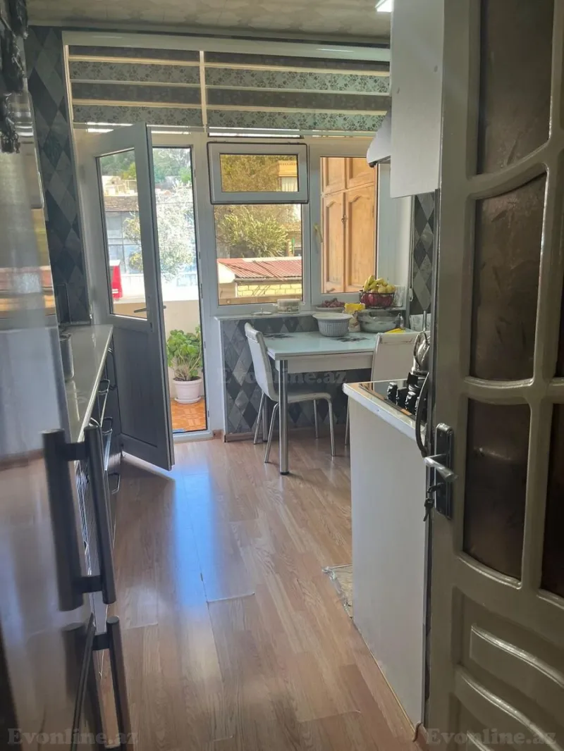 Satılır 3 otaqlı Mənzil Köhnə tikili 75 m² Həzi Aslanov - şəkil 5