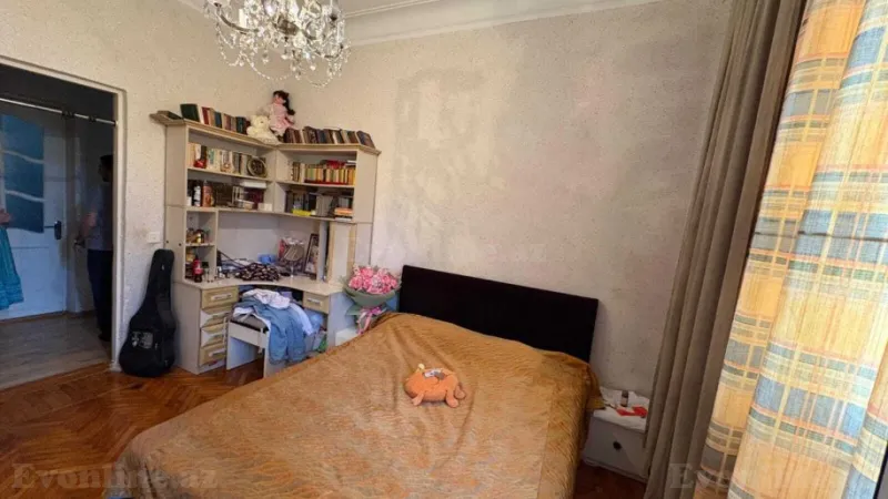 Satılır 3 otaqlı Mənzil Köhnə tikili 90 m² Xətai r. - şəkil 6