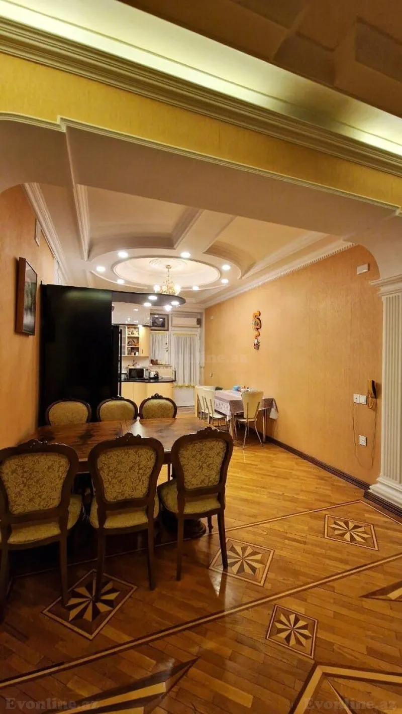 Satılır 3 otaqlı Mənzil Yeni tikili 130 m² Nəsimi r. - şəkil 13