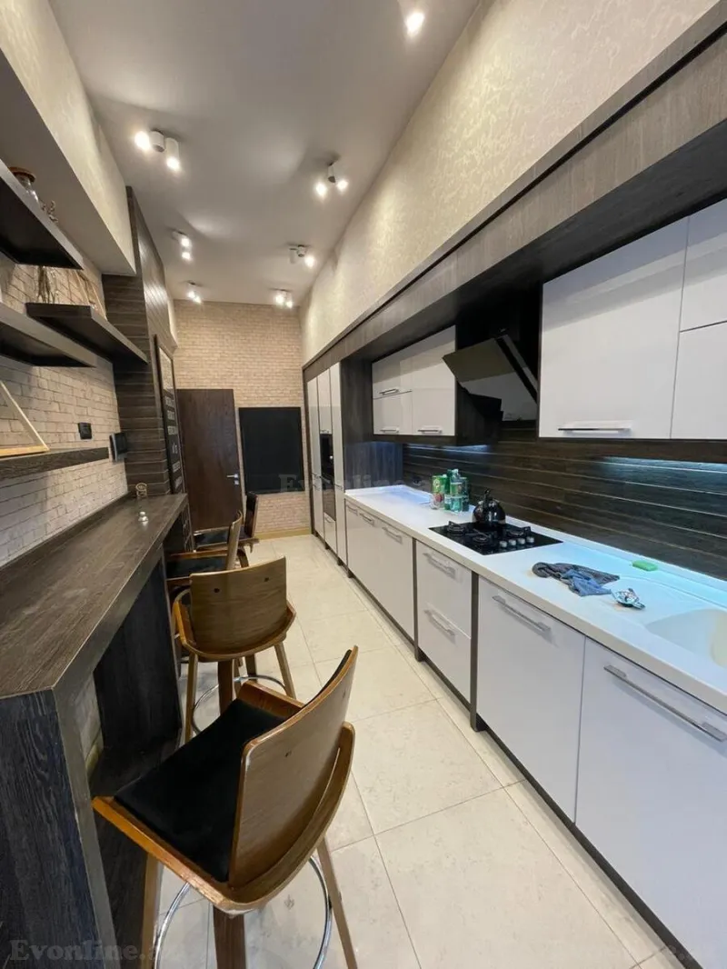 Kirayə verilir 3 otaqlı Mənzil Yeni tikili 140 m² 28 May m. - şəkil 13