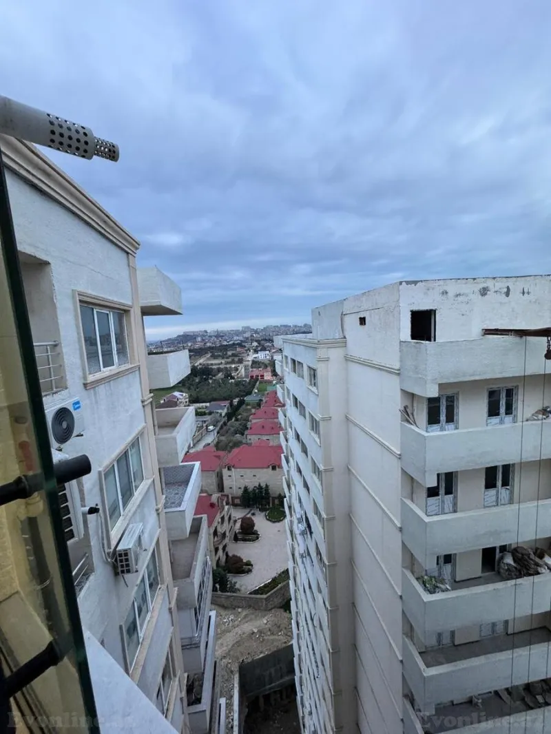 Satılır 2 otaqlı Mənzil Yeni tikili 72 m² Neftçilər m. - şəkil 3