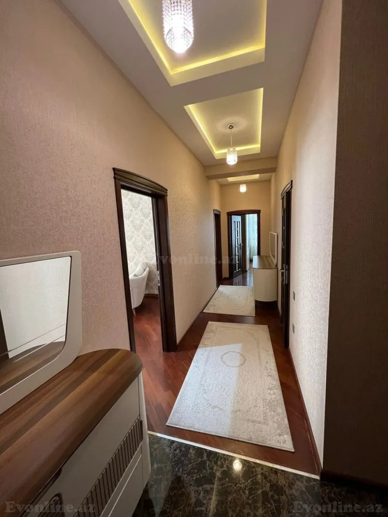 Kirayə verilir 3 otaqlı Mənzil Yeni tikili 100 m² Nizami m.