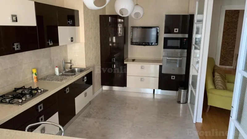 Satılır 3 otaqlı Mənzil Yeni tikili 130 m² 8 Noyabr m. - şəkil 6