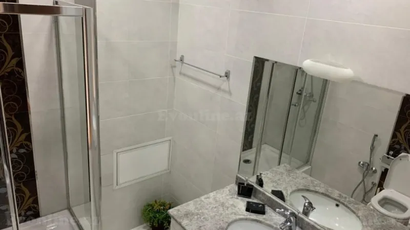 Satılır 3 otaqlı Mənzil Yeni tikili 130 m² 8 Noyabr m. - şəkil 20