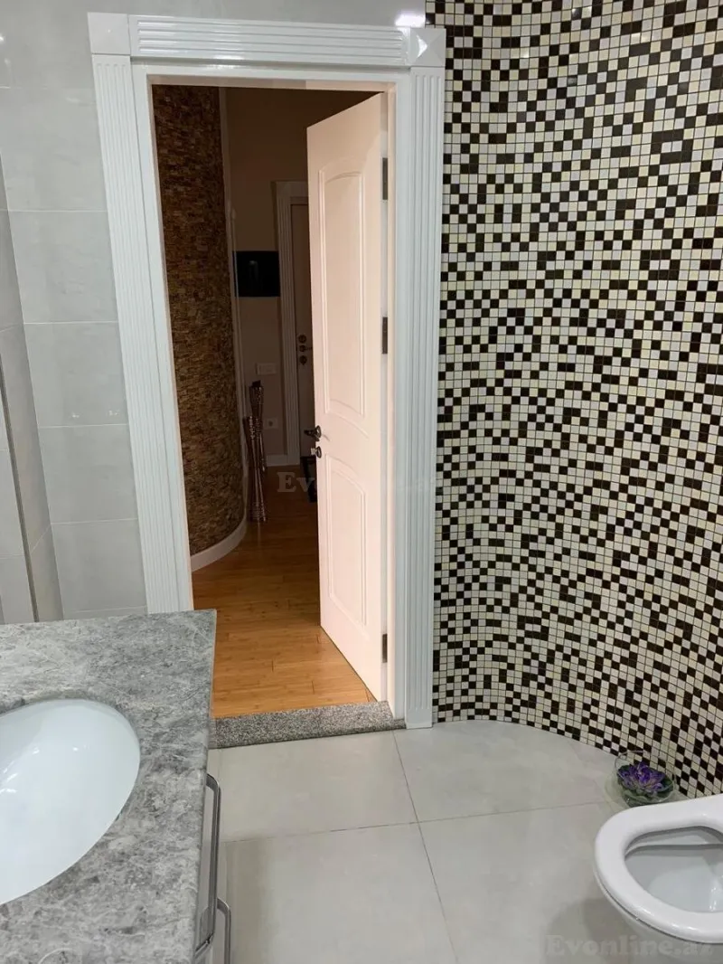 Satılır 3 otaqlı Mənzil Yeni tikili 130 m² 8 Noyabr m. - şəkil 21