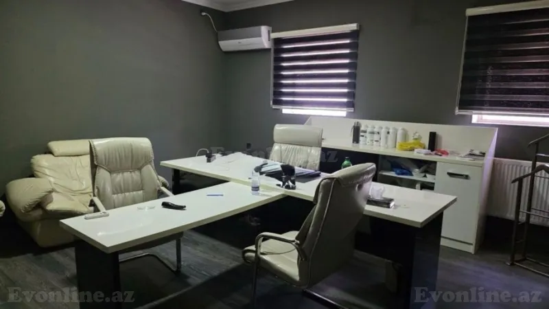 4 otaqlı Ofis 130 m² Azadlıq prospekti m. Kirayə verilir