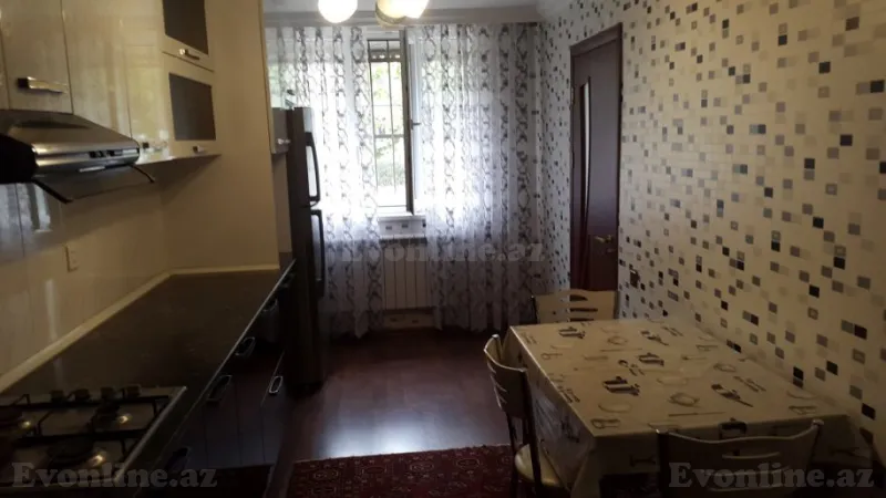 Satılır 2 otaqlı Mənzil Köhnə tikili 90 m² Gəncə - şəkil 7