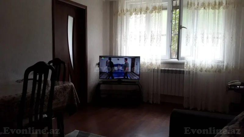 Satılır 2 otaqlı Mənzil Köhnə tikili 90 m² Gəncə - şəkil 9