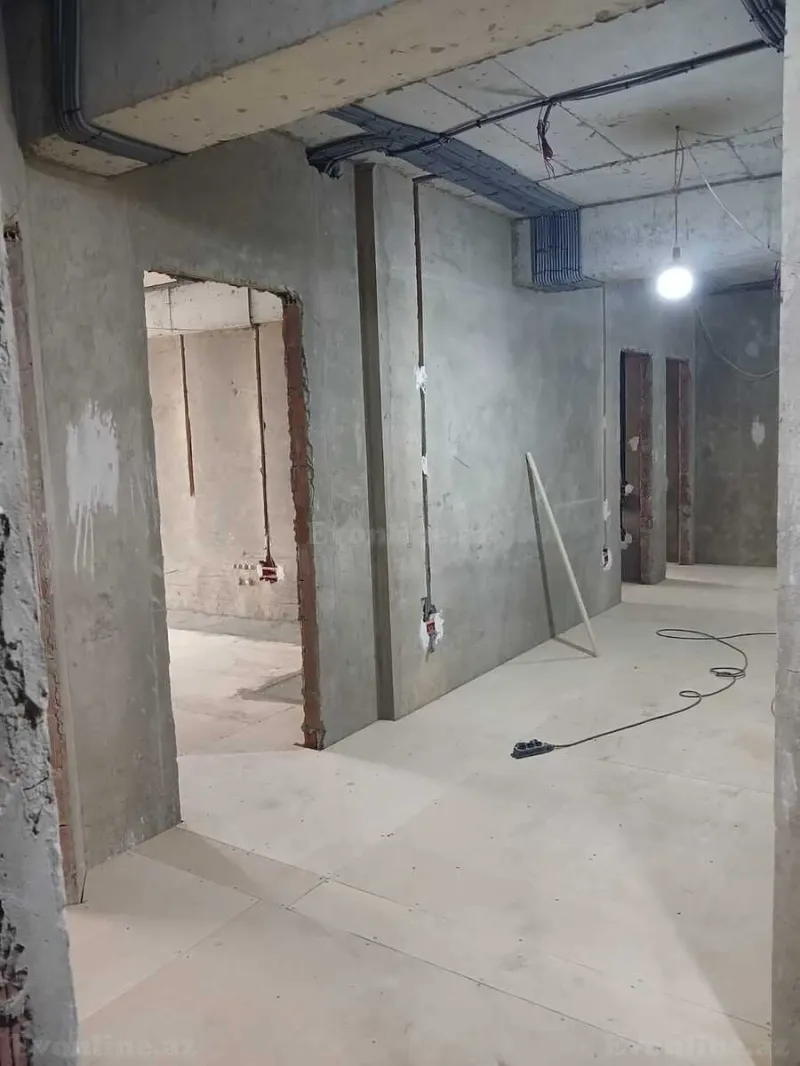 4 otaqlı Mənzil 200 m² Xətai m. Satılır