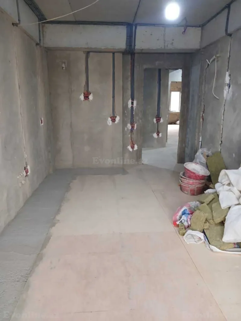 Satılır 4 otaqlı Mənzil Yeni tikili 200 m² Xətai m. - şəkil 8