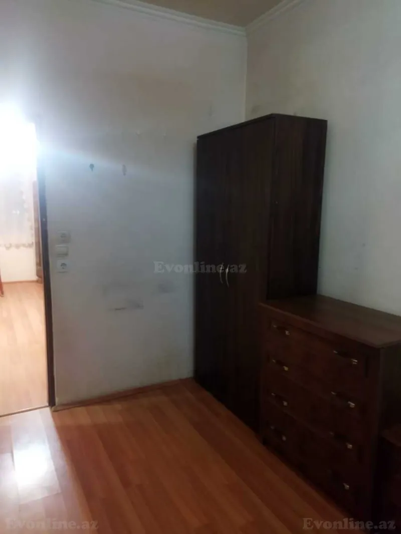 Kirayə verilir 2 otaqlı Mənzil Köhnə tikili 50 m² 4-cü mikrorayon - şəkil 2