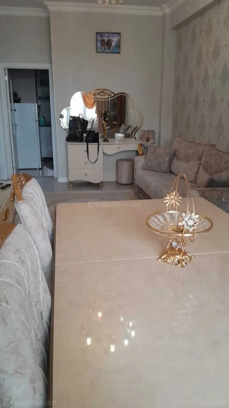 2 otaqlı Mənzil 65 m² Əhmədli m. Kirayə verilir
