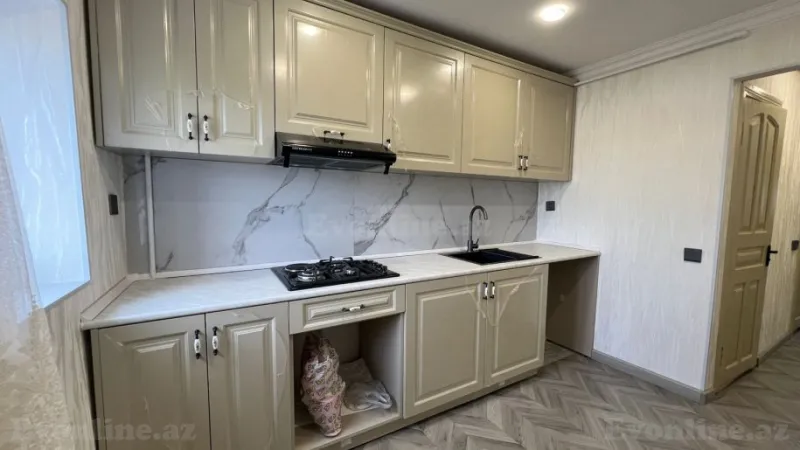 Satılır 3 otaqlı Mənzil Köhnə tikili 68 m² Koroğlu m. - şəkil 12