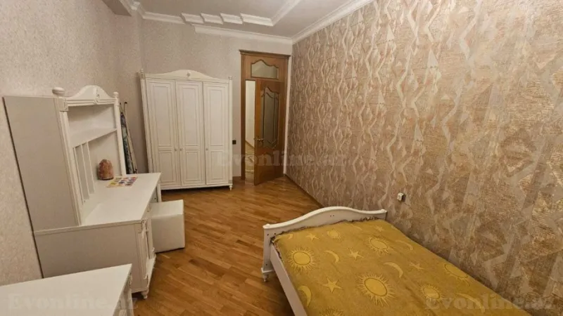 Kirayə verilir 3 otaqlı Mənzil Yeni tikili 130 m² Nərimanov r. - şəkil 15